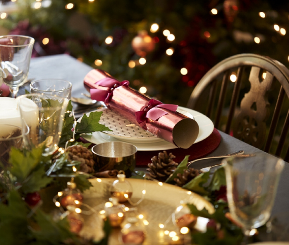 Christmas Crackers Case